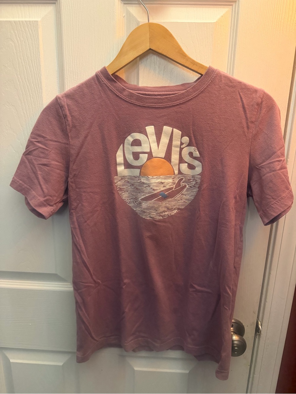 Levi's Graphic Tee with Sunset Logo